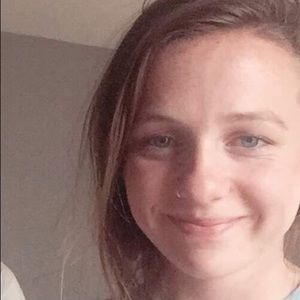 Meet your Posher, Lydia